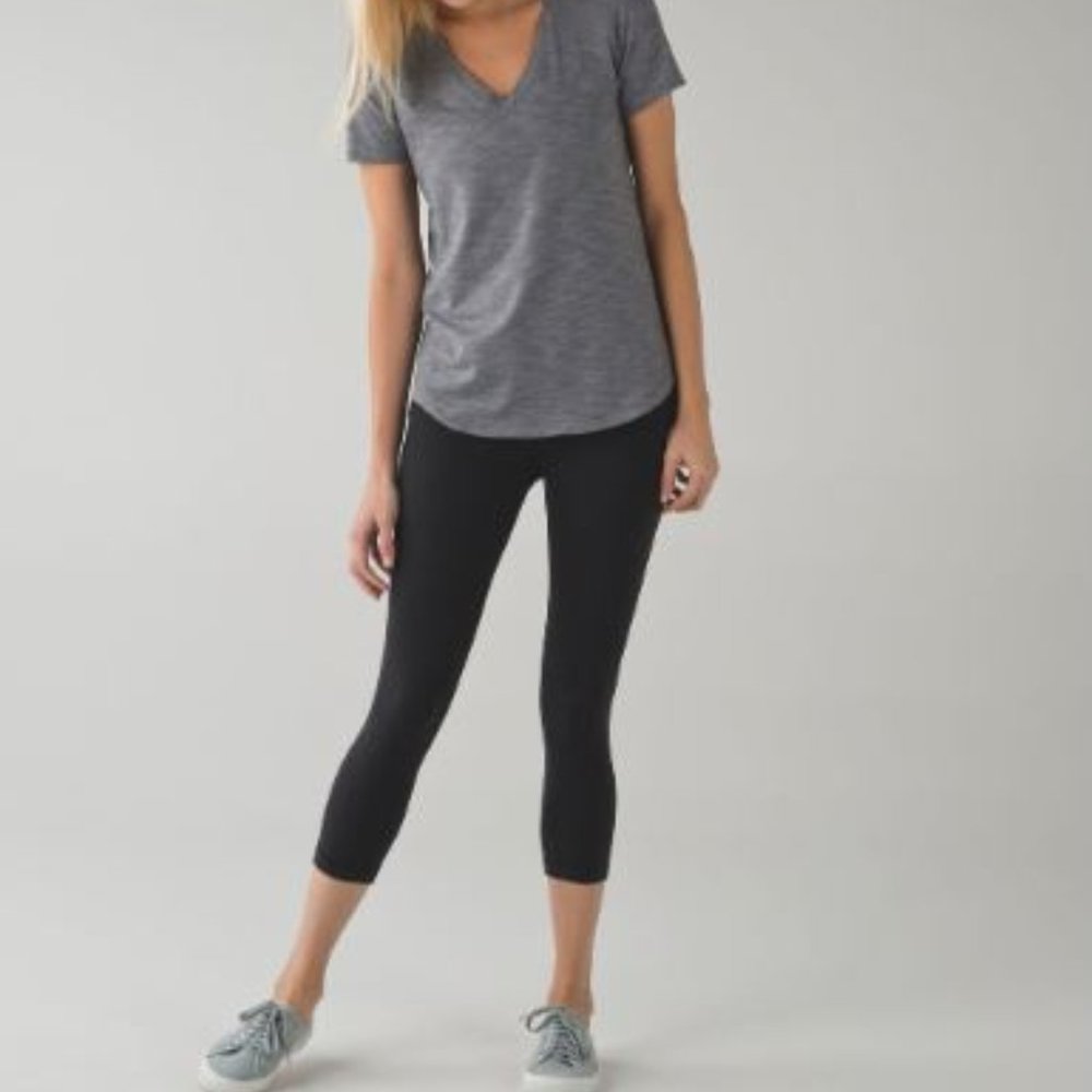 LULULEMON WUNDER UNDER Black LUON Legging Crop! Size 4!